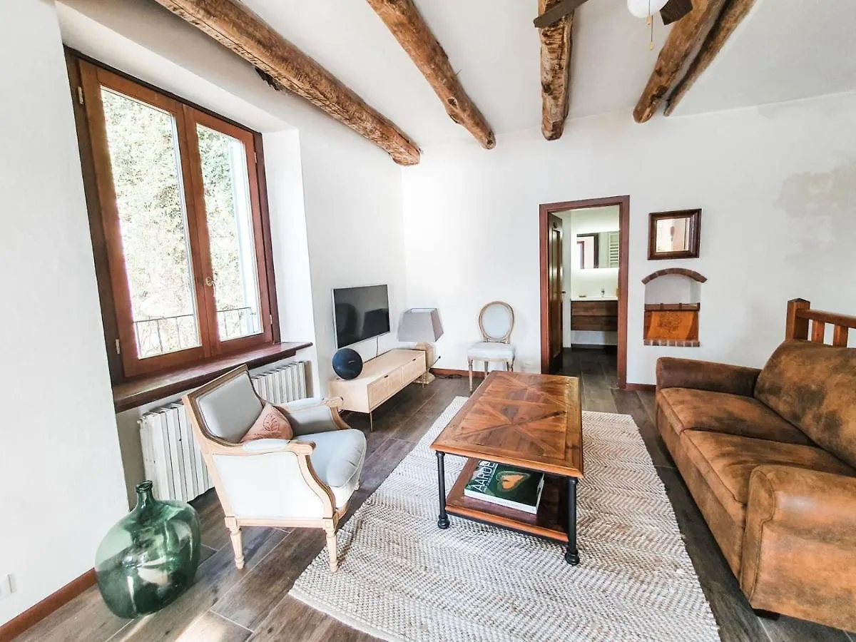 Villa Limone Apartment- Argegno Lake Como 0*,  Itália