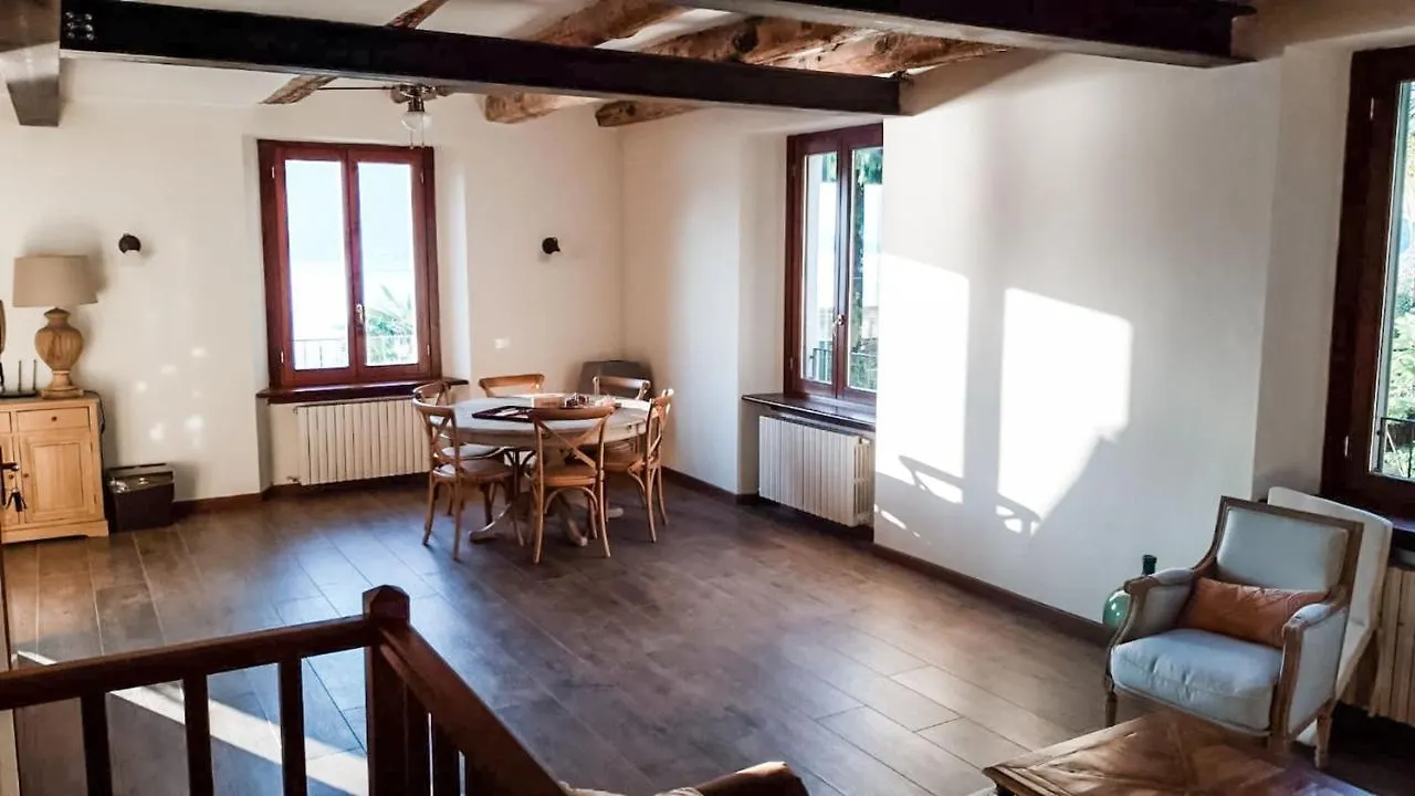 Villa Limone Apartment- Argegno Lake Como Italien